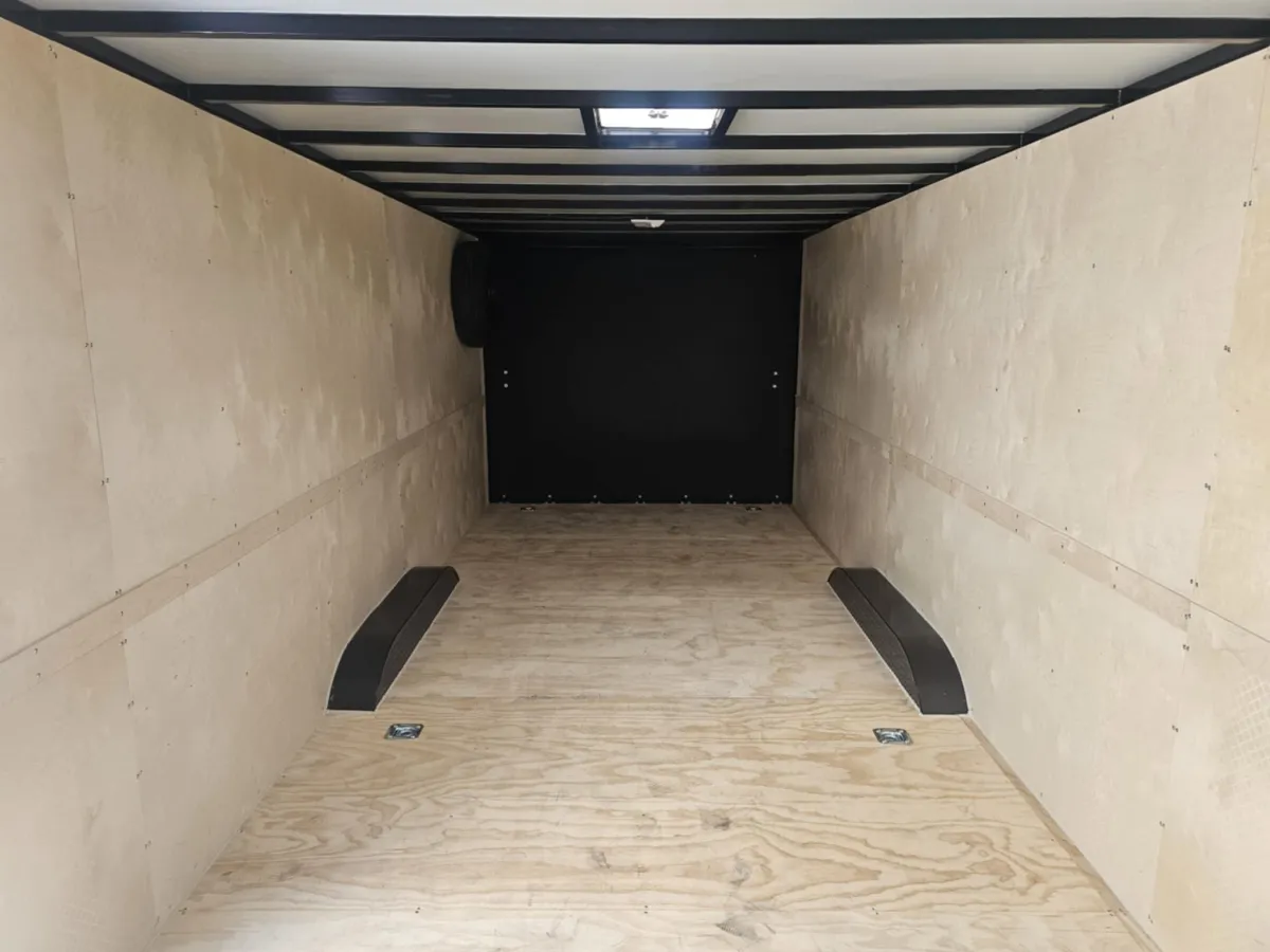 20' Enclosed Trailer - View 4