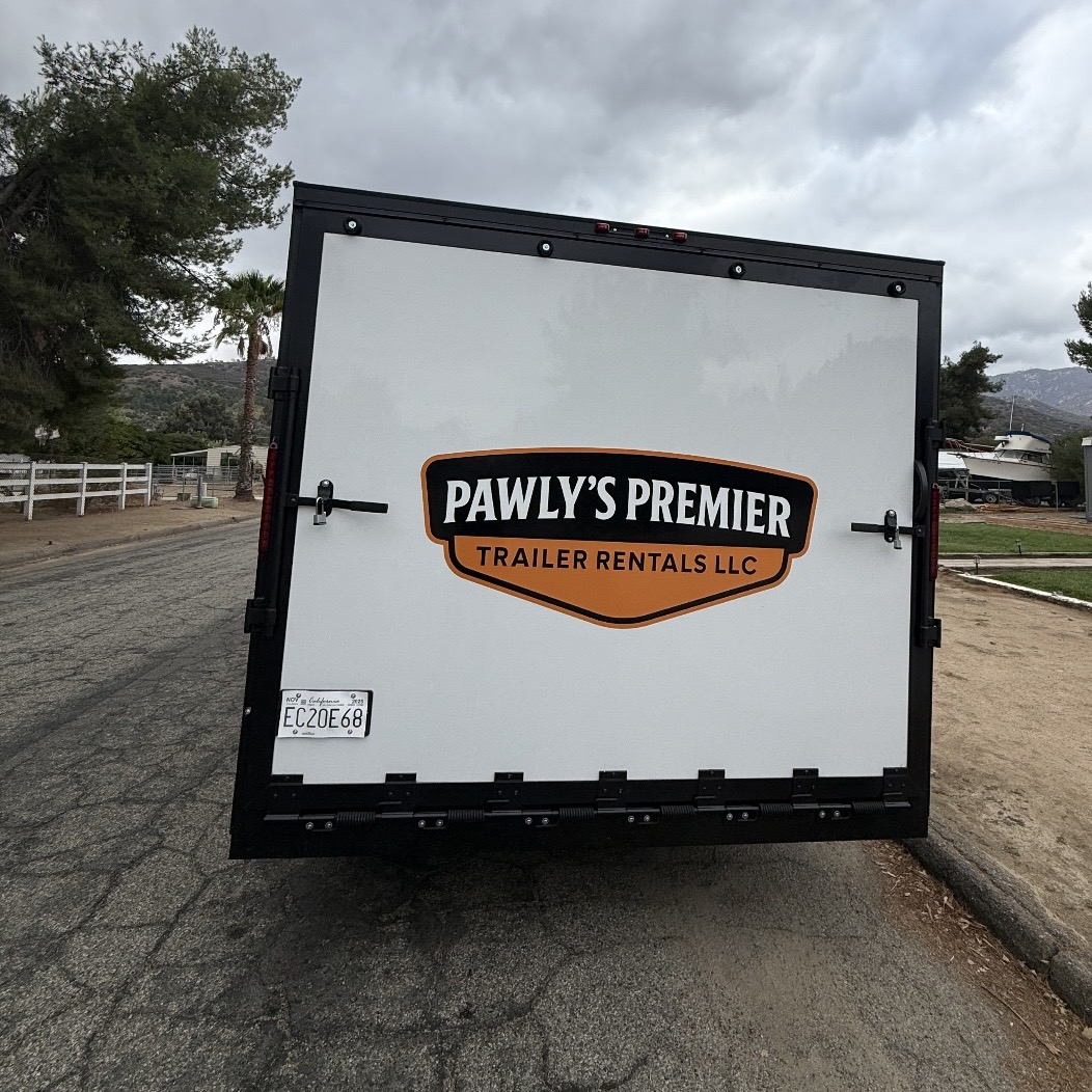 24' Enclosed Trailer thumbnail 4